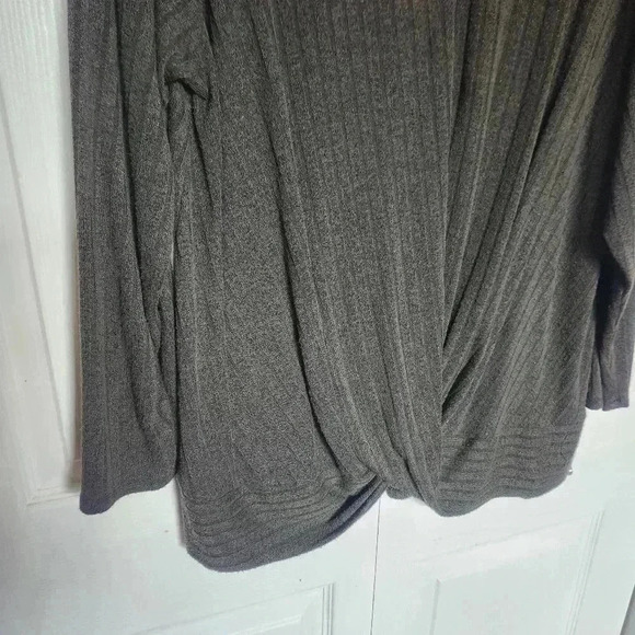 George Women's Plus Size Bottom Twist Cotton Long Sleeve Top Olive Green Size 3x - Picture 3 of 7